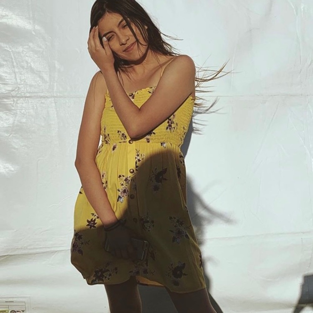 Yellow Spring Dress - Picture 2 of 4